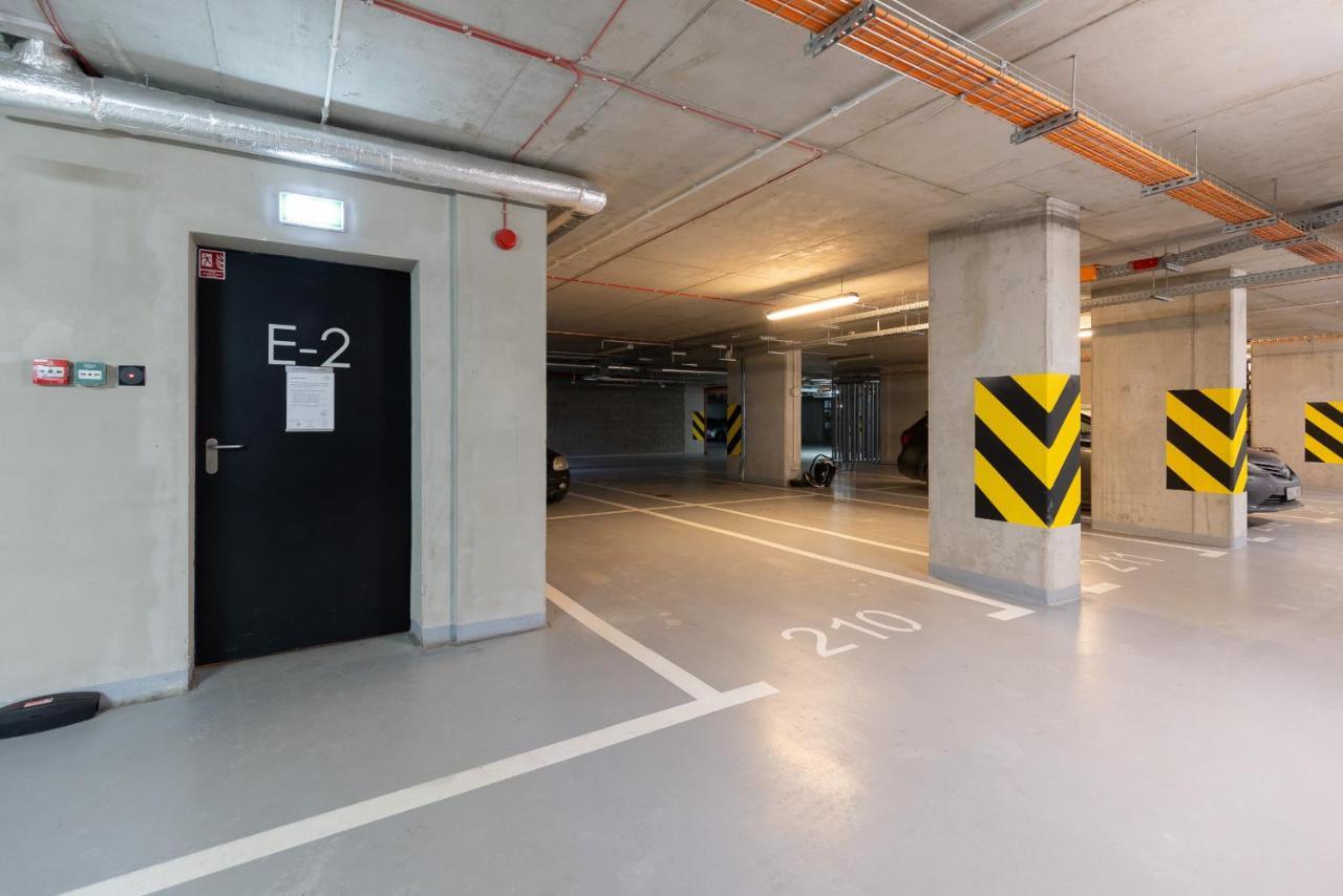 Loft Apartment With Parking In Warsaw By Noclegi Renters Exterior foto