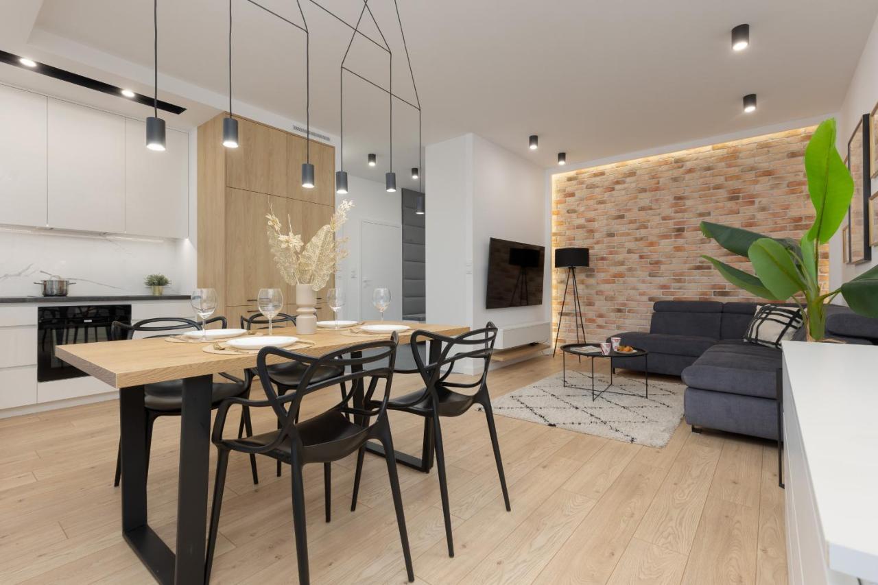 Loft Apartment With Parking In Warsaw By Noclegi Renters Exterior foto