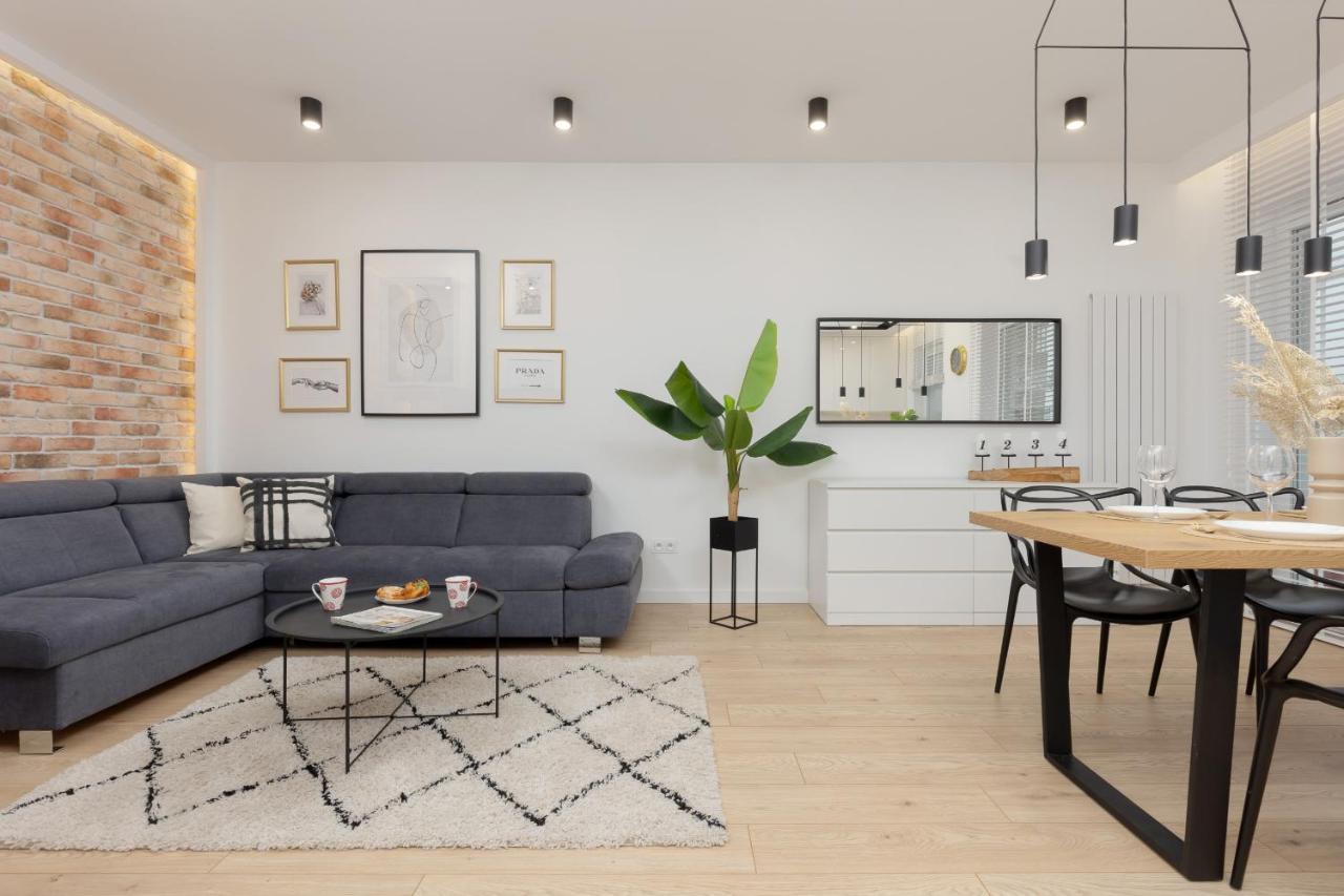 Loft Apartment With Parking In Warsaw By Noclegi Renters Exterior foto